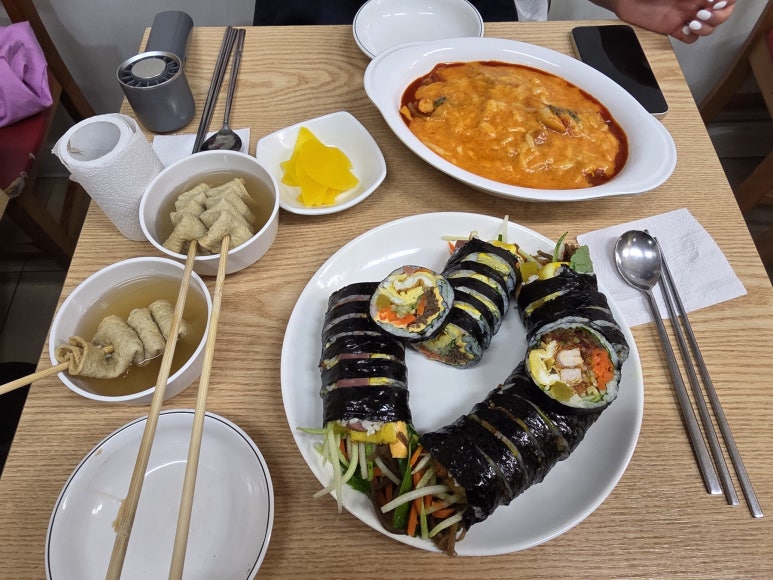 꼬마김밥돈까스 대표 이미지